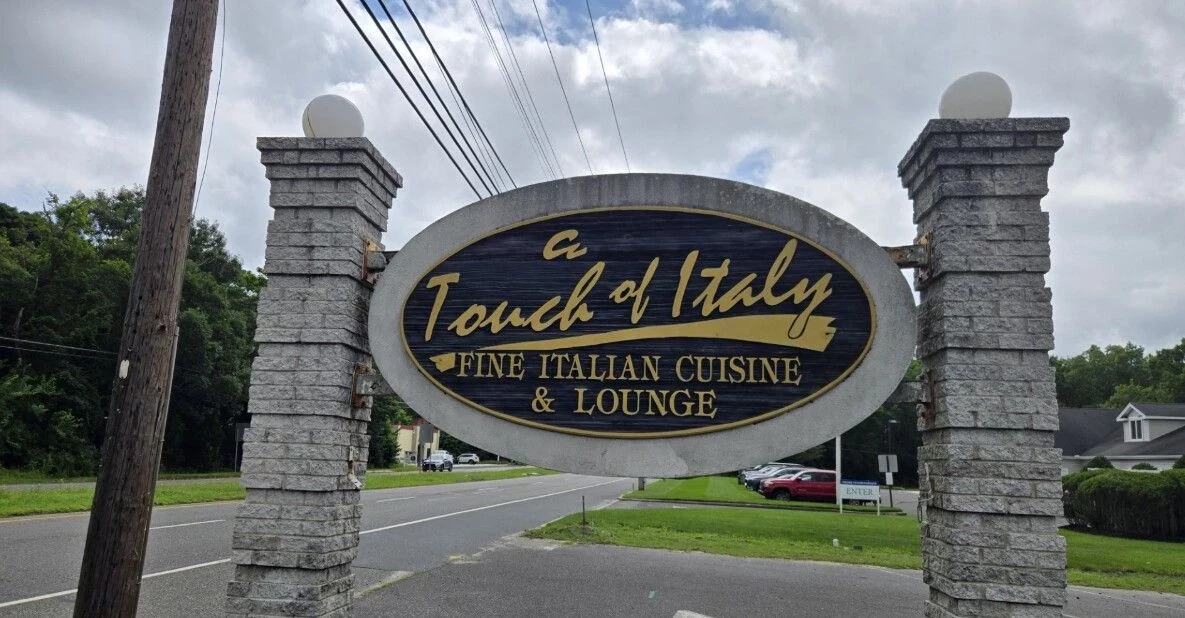 A Touch of Italy Hosts Local Job Fair