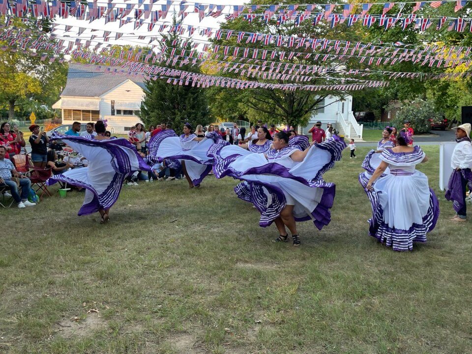 Parade of Lanterns Marks Costa Rican Independence