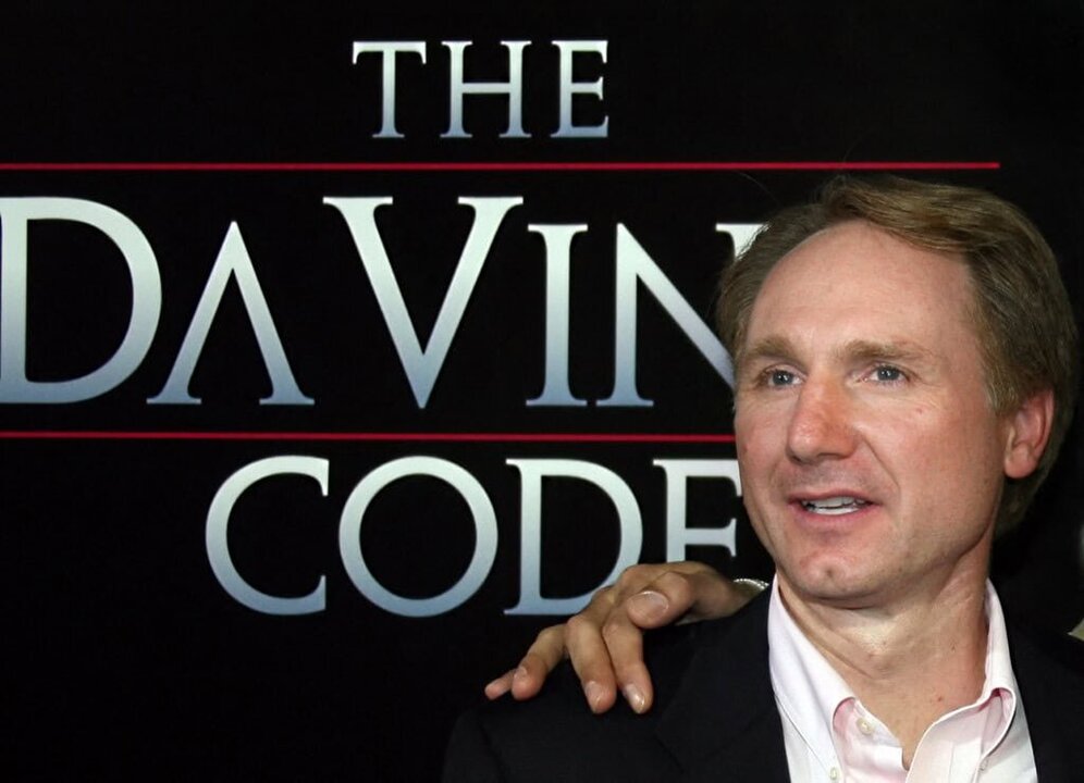 Da Vinci Code Author Promotes New Novel in Costa Rica