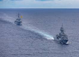 U.S. and Australian Navies Conduct Joint Training in South China Sea