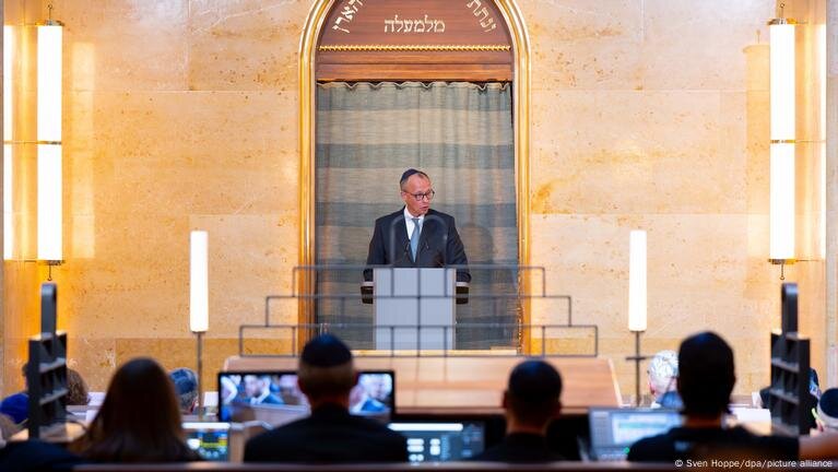 German Opposition Leader Delivers Emotional Speech on Jewish Life