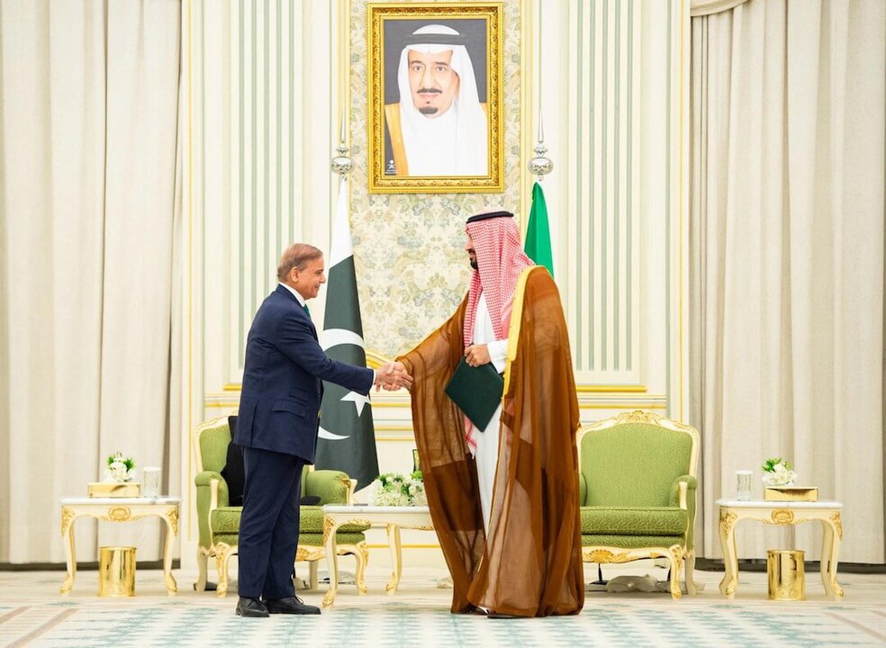 Saudi Arabia and Pakistan Sign Landmark Mutual Defense Pact