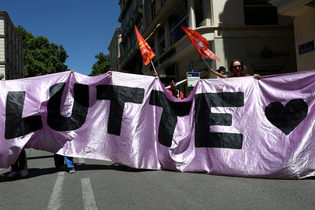Union Membership in France Faces Generational Divide