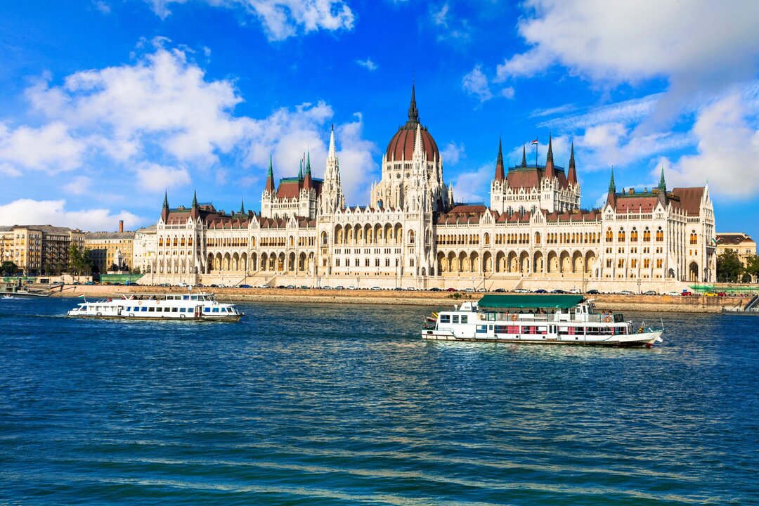 Keller Williams Expands Operations into Hungary