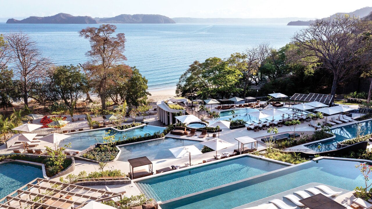 Waldorf Astoria Opens Cliffside Hotel in Costa Rica