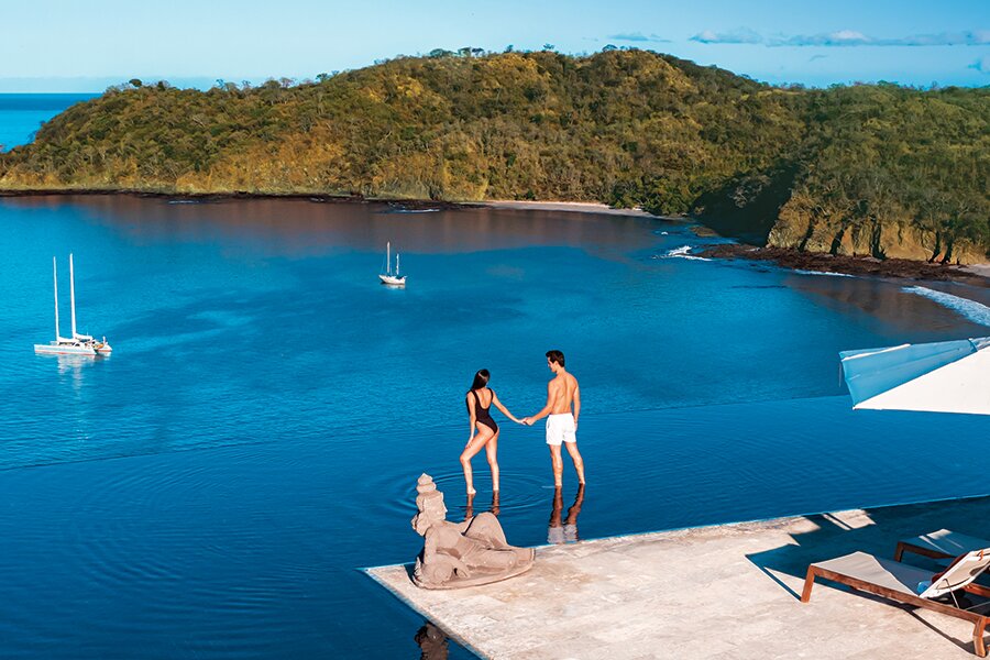 Costa Rican Resort Offers Tropical Honeymoon Escape