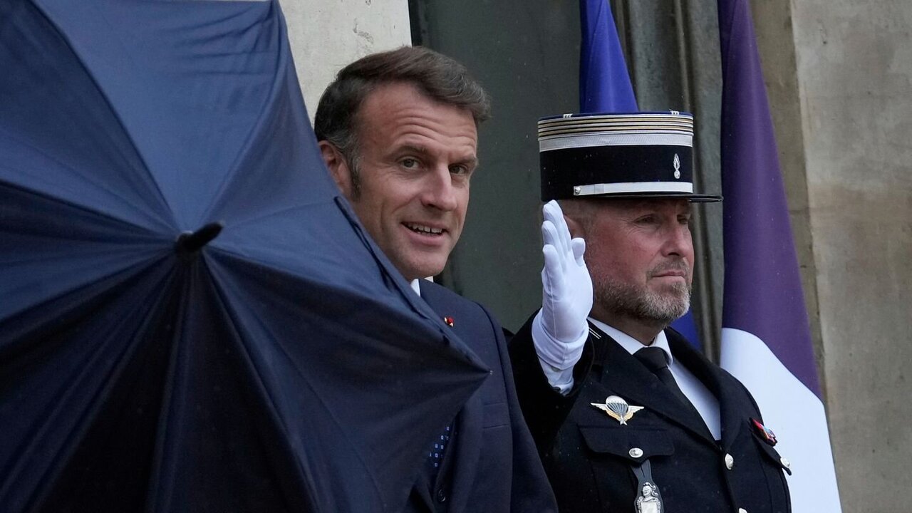 Macron fait face à une nouvelle controverse concernant le litige sur le drapeau palestinien.