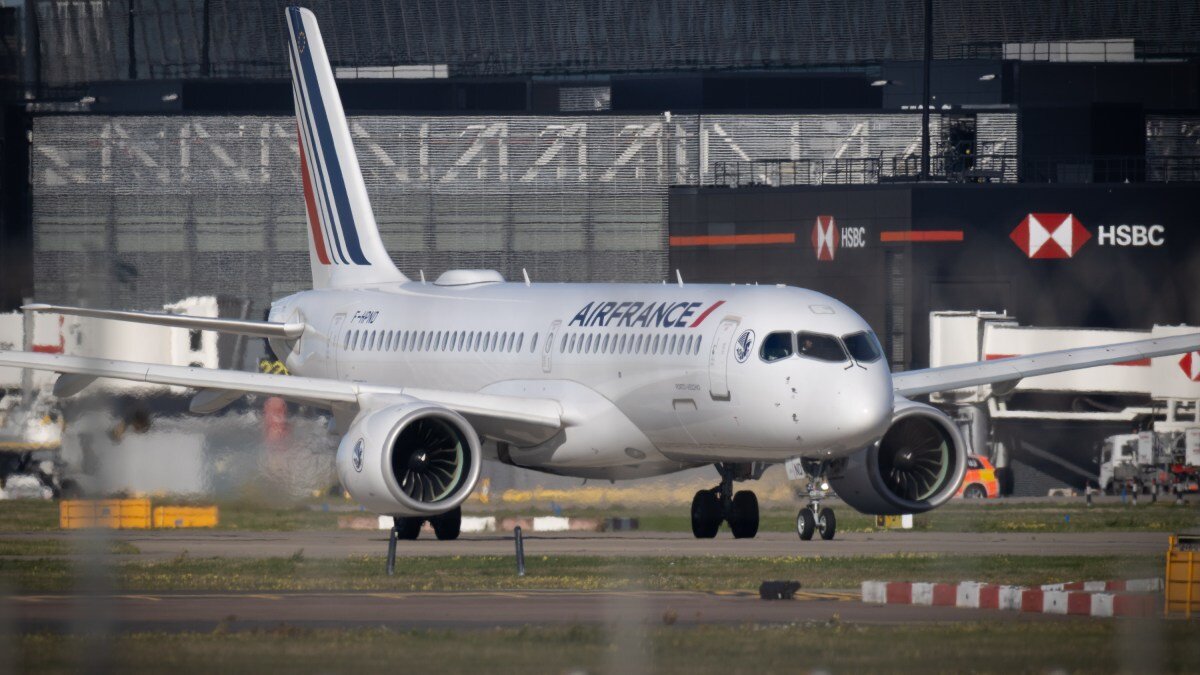 Une décision de justice ordonne le retour d'un migrant en France.
