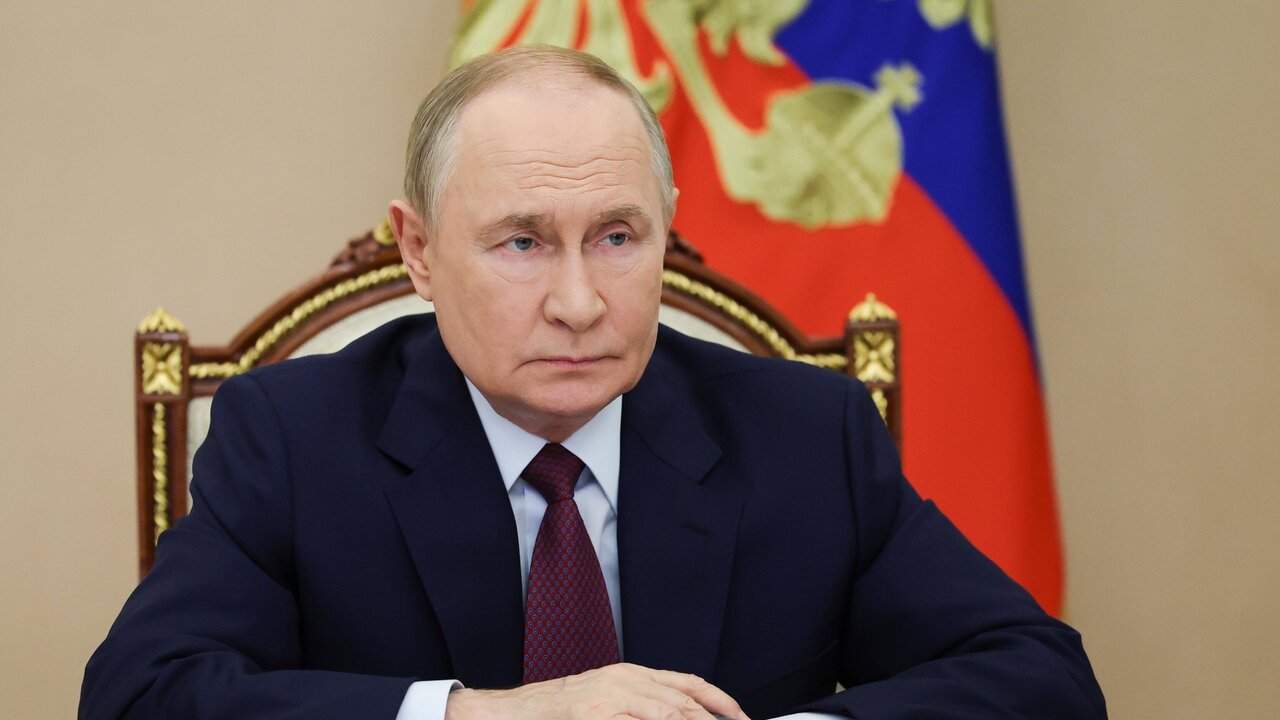 UK Spy Chief Says No Evidence of Russian Push for Peace