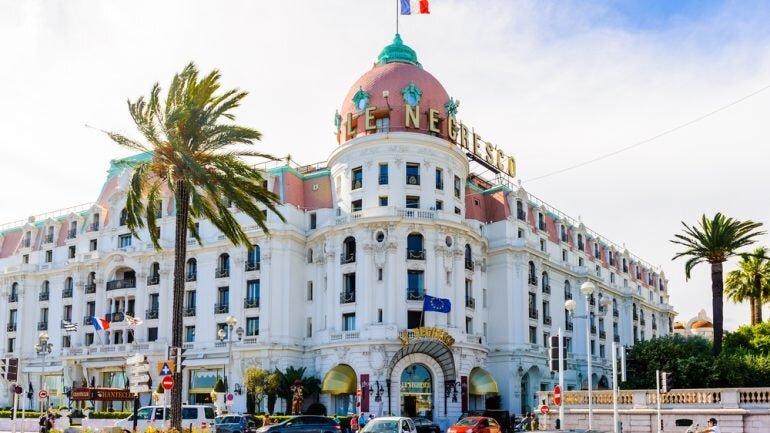 France Mandates Climate Certification for All Hotels