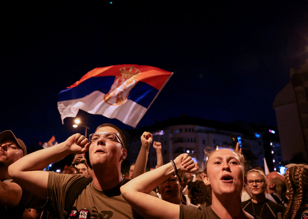 Police Violence and Media Crackdown Reported in Serbia
