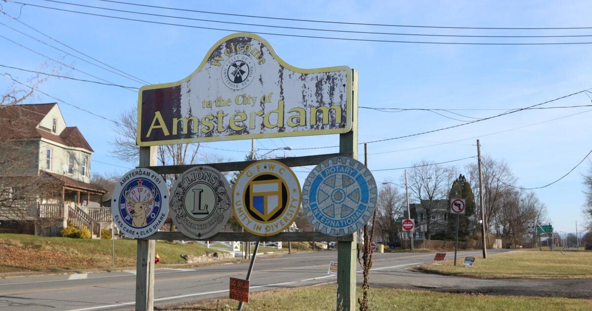 Amsterdam Teacher Remembered as War Hero