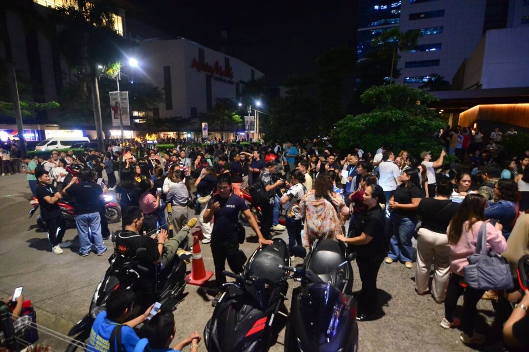 Series of Aftershocks Rattle the Philippines