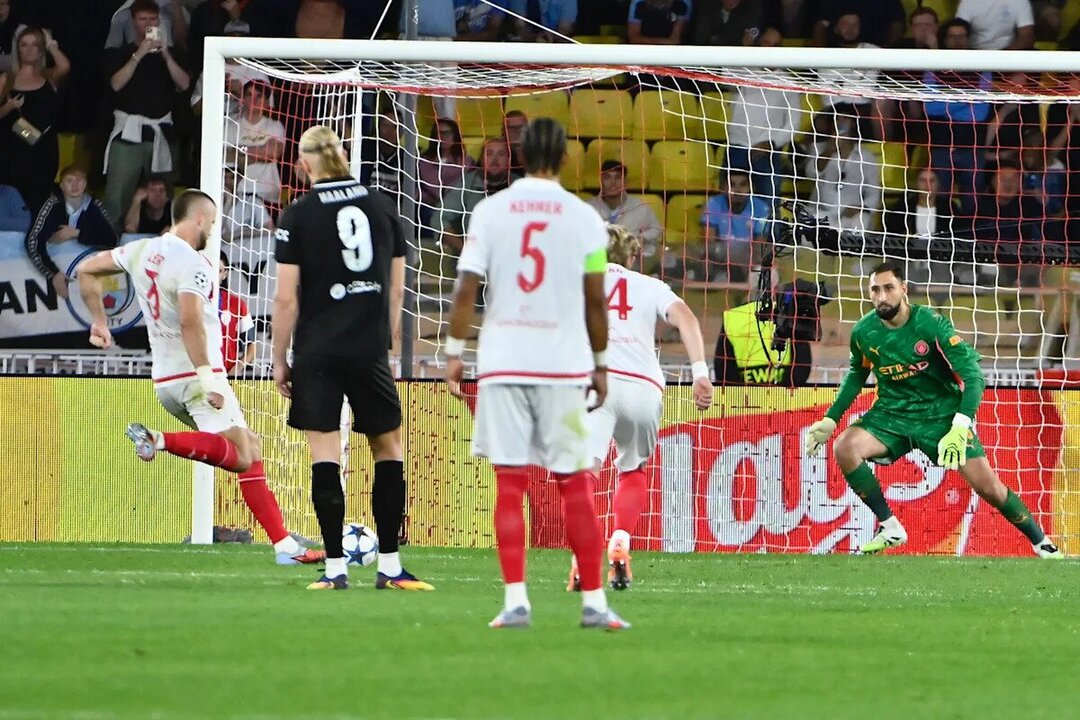 Eric Dier Scores Stoppage-Time Penalty to Deny City