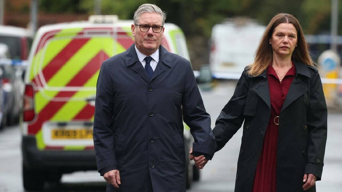 Prime Minister and Wife Visit Scene of Manchester Synagogue Attack