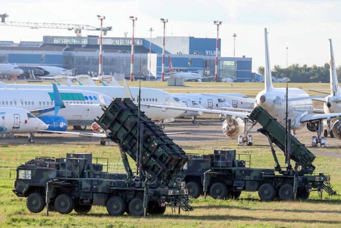 Lithuania's Main Airport Shut Down Due to Suspected Balloons