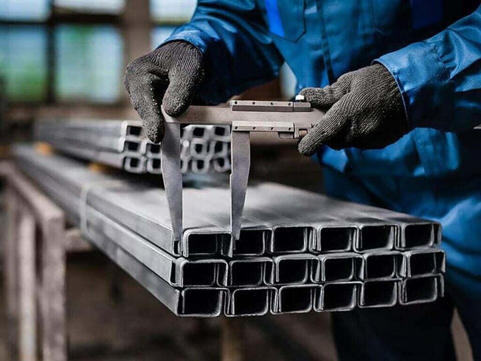 Union Bargaining Intensifies Among German Steelworkers