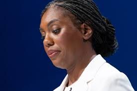 UK Conservatives Adopt Hardline Strategy Amid Farage Pressure