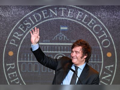 Argentina’s government under President Javier Milei Alleges Dollar Reserves Depleted to Defend Peso, Estimate Only $1 Billion Remains