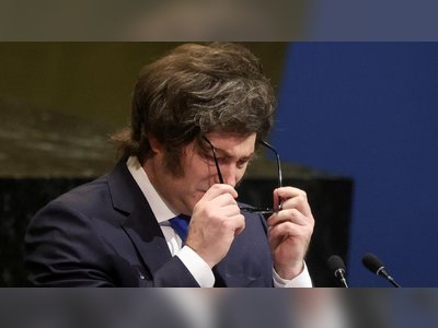 Argentina’s government under President Javier Milei Alleges Dollar Reserves Depleted to Defend Peso, Estimate Only $1 Billion Remains