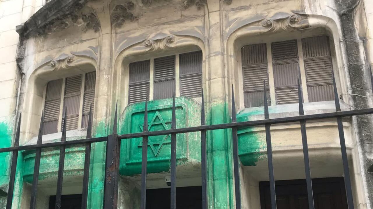 Serbia Dismantles Cell Linked to Paris Antisemitic Attacks