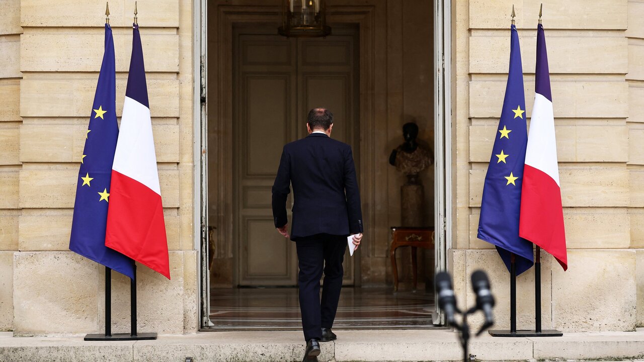 Lecornu’s Resignation Deepens France’s Political Crisis