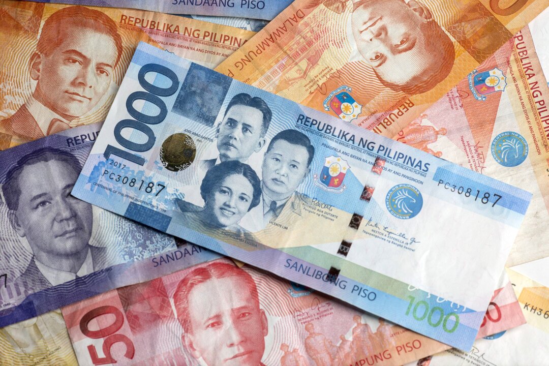 Central Bank Expected to Hold Rates as Peso Weakness Heightens Inflation Risks