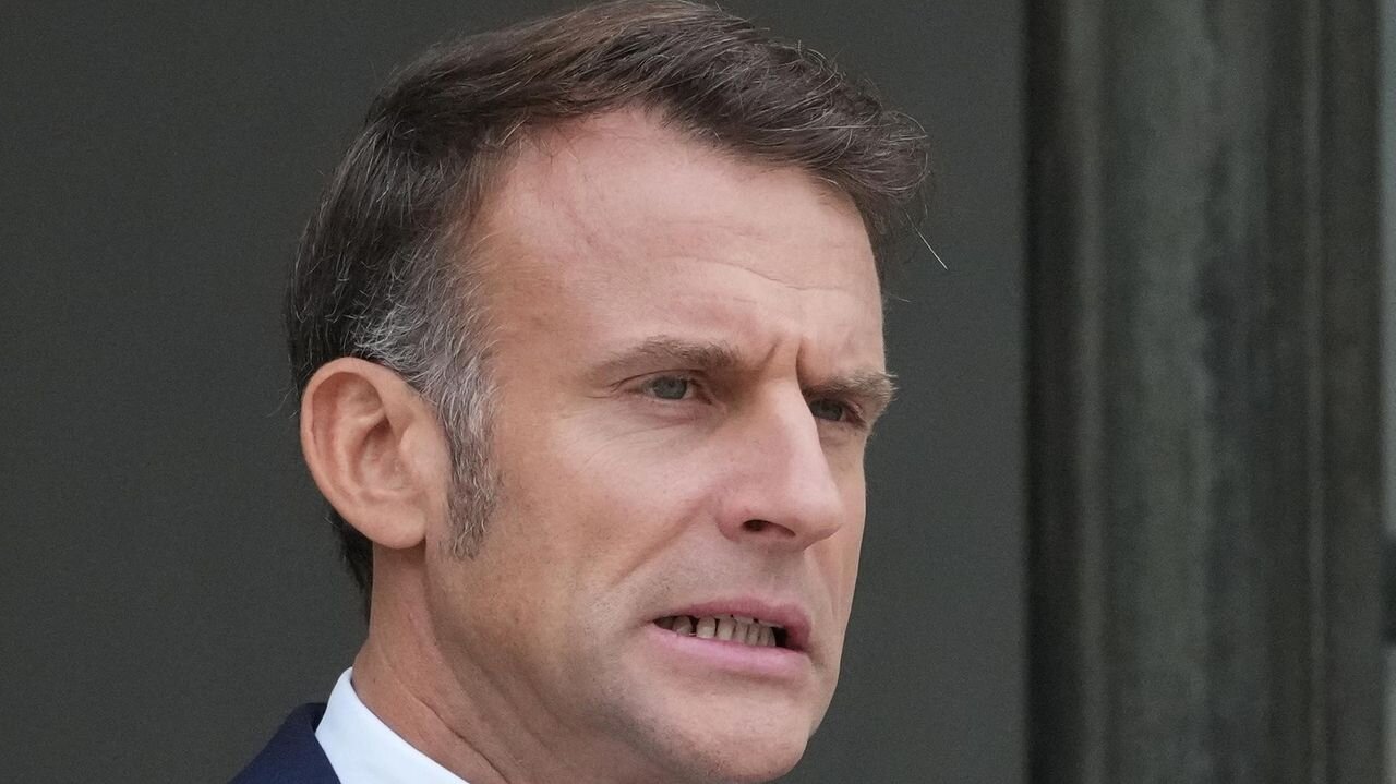 France Faces Political Crisis as Macron Seeks New Prime Minister