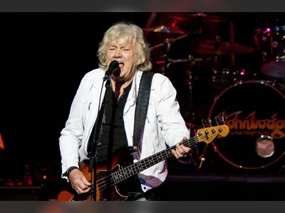 John Lodge of Moody Blues Dies at 82
