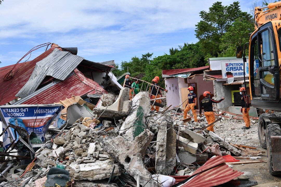 Relief Organizations Mobilize After Deadly Philippines Quake