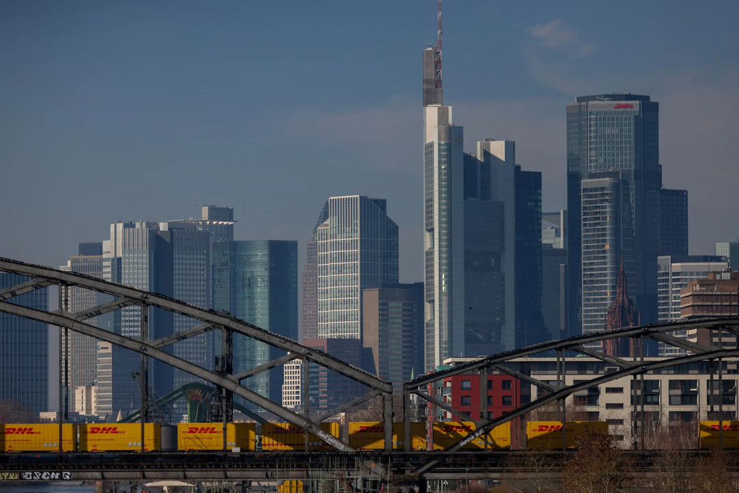 Germany’s €1.3 Trillion Debt Becomes Political Flashpoint