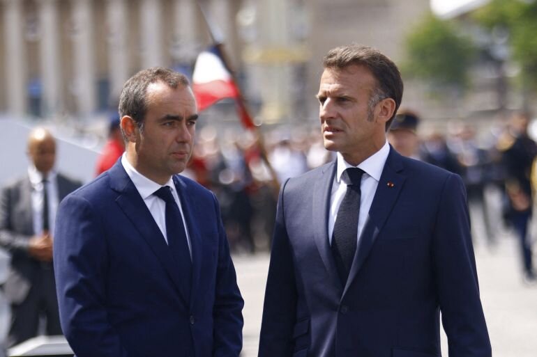France’s Reappointed Prime Minister Faces Immediate Budget Battle