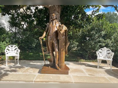 George Washington Statue Added to White House Rose Garden