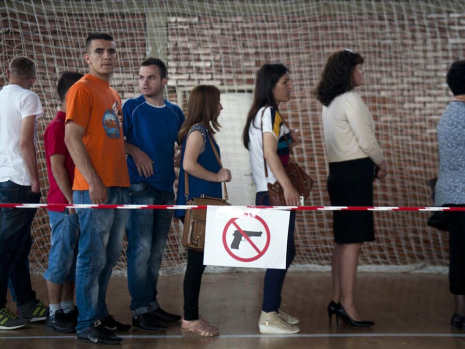 Kosovo Holds Municipal Elections Amid Tight Security