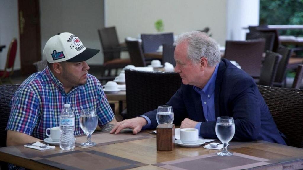 Former Detainee Describes Traumatic Experience in El Salvador Prison to U.S. Senator