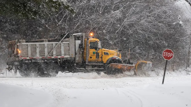 PennDOT Hosts Hiring Event for Winter CDL Operators in Lebanon County