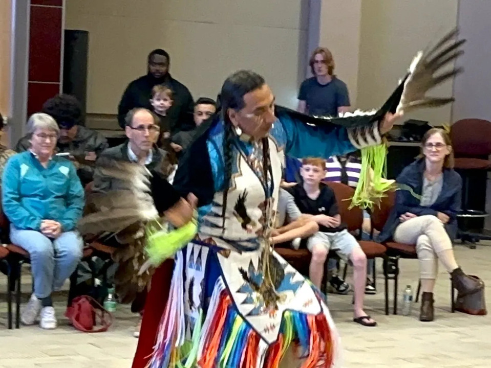 World Champion Dancer Larry Yazzie to Perform in Panama City