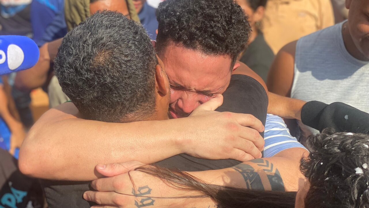 Venezuelan Detainees Describe Abuse in El Salvador’s Mega-Prison
