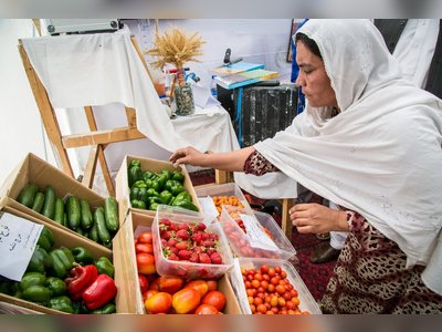 Salvadoran Women Sustain Economy Through Informal Labor