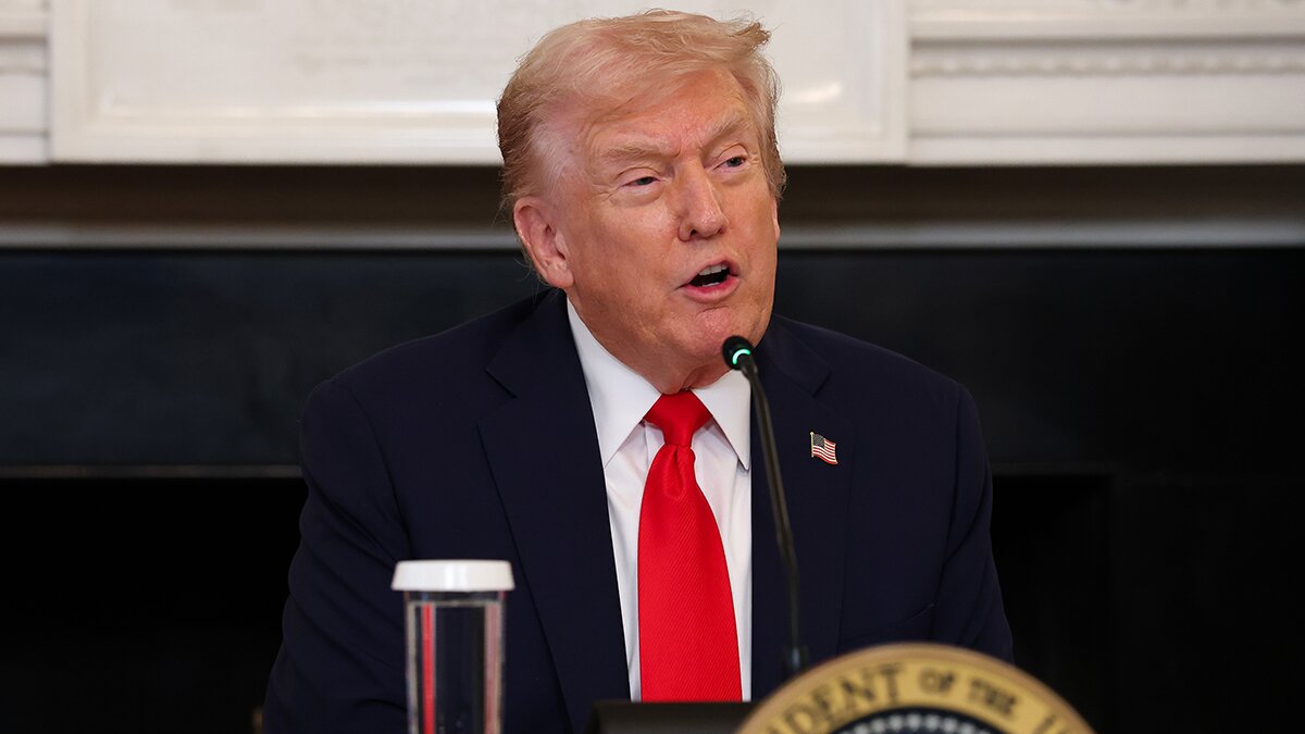 Trump Faces Renewed Scrutiny Over Corruption Amid Government Shutdown
