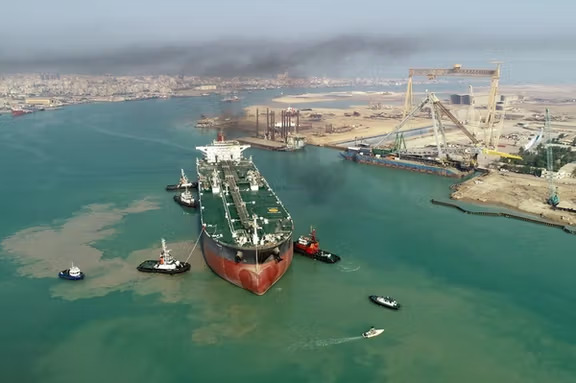 Iran’s Oil Tanker Fleet Reemerges From Hiding as Sanctions Evasion Tactics Shift