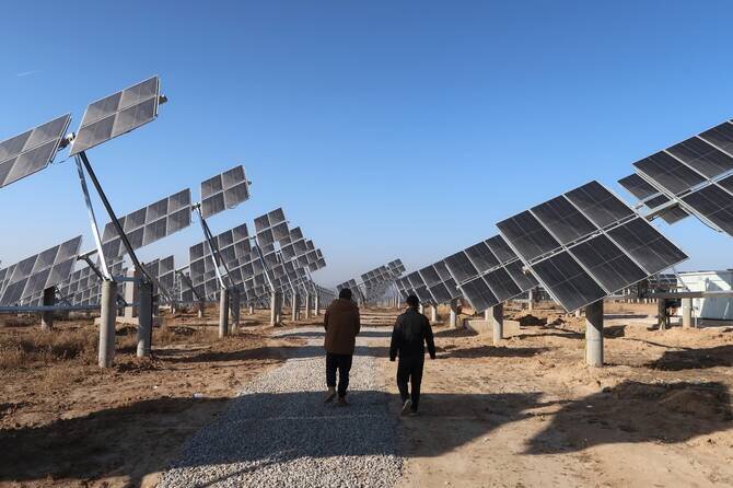 Turkiye and UAE Strengthen Clean Energy Ties with $1bn Solar Project
