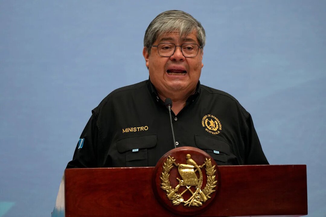 Guatemala’s President Accepts Resignations After Prison Escape Scandal