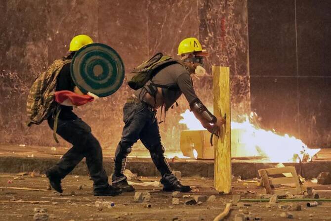 Dozens Injured in Peru Anti-Crime Protest Following President's Impeachment