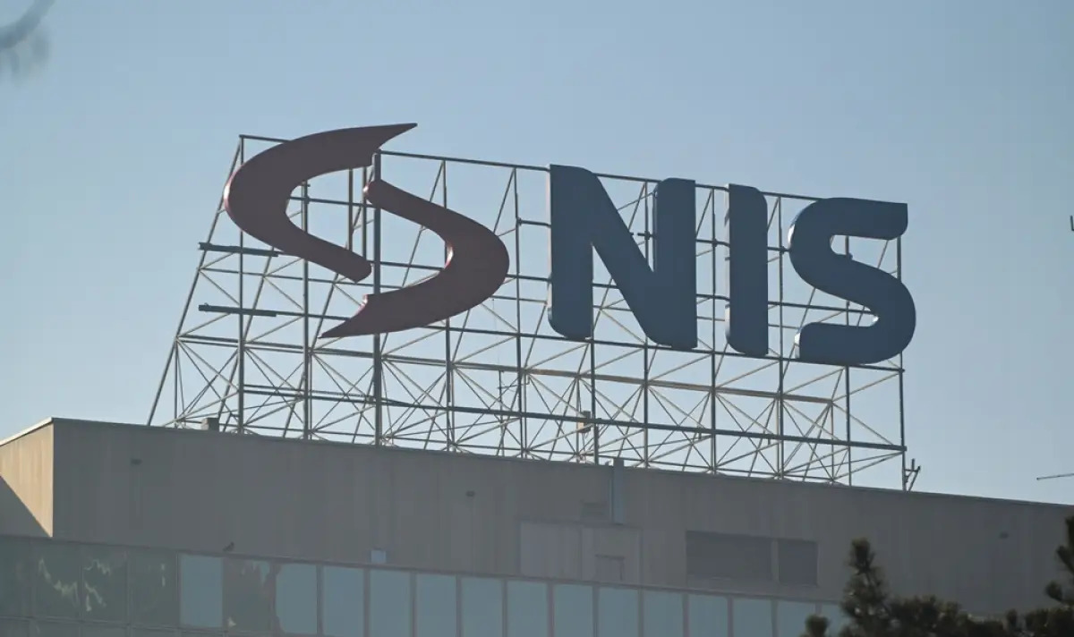 Russia Seeks Solution With Serbia Over Sanctioned NIS Oil Company