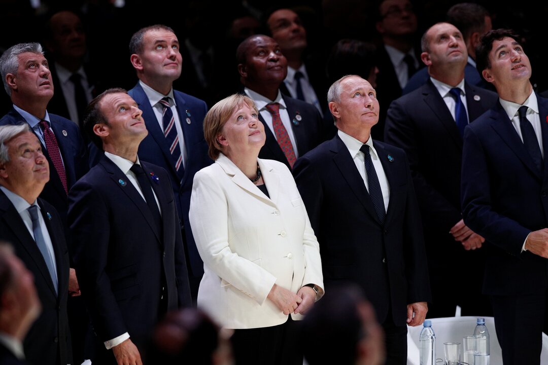 EU Divided as Hungary Offers Safe Haven for Putin-Trump Meeting