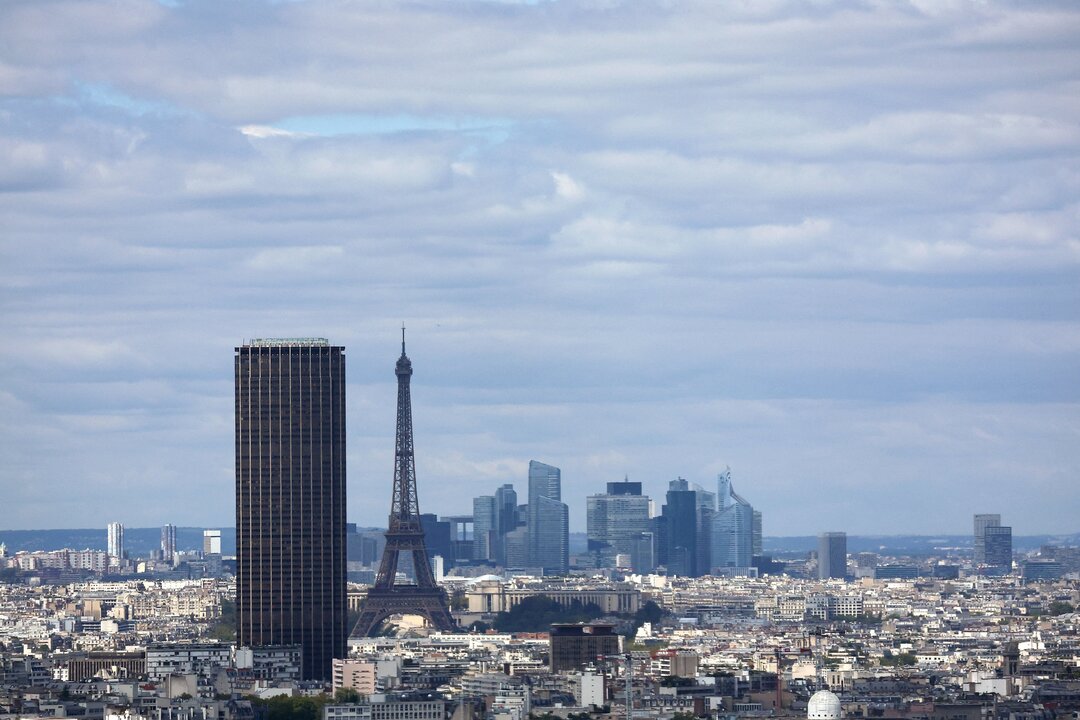 S&P Downgrades France’s Credit Rating Amid Political and Fiscal Strains