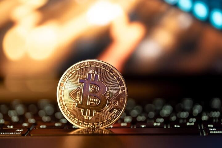 UK Investment Platform Warns Against Adding Bitcoin to Portfolios