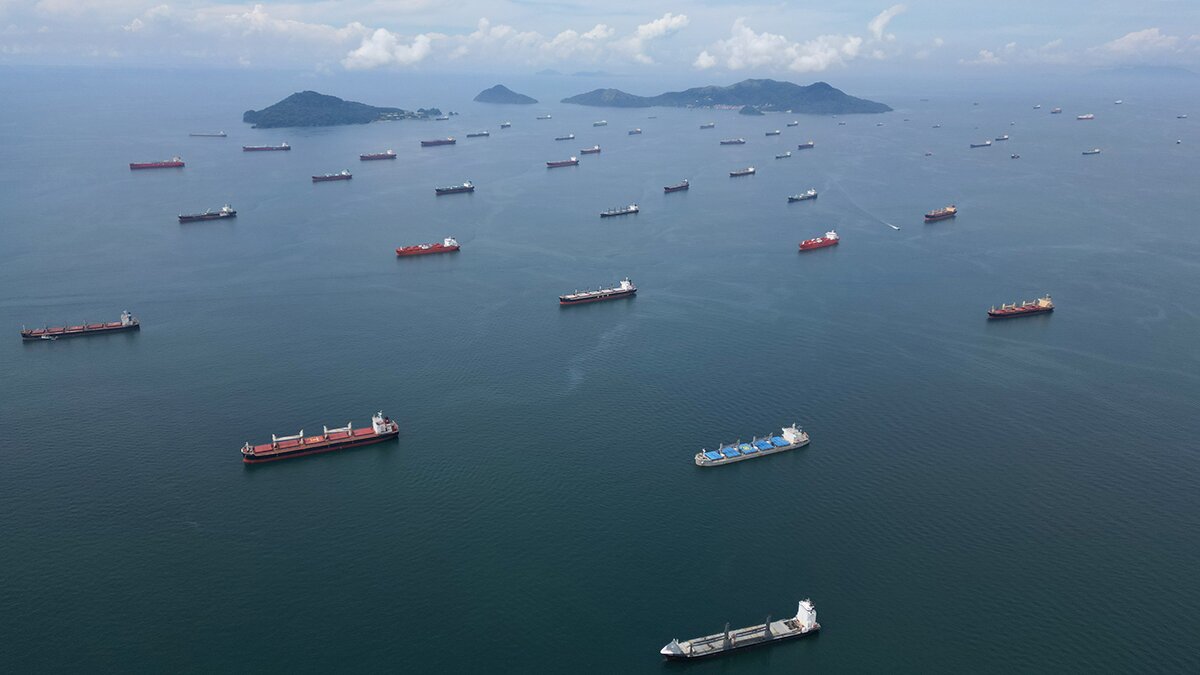 Experts Warn Panama Canal Faces Potential Traffic Disruption