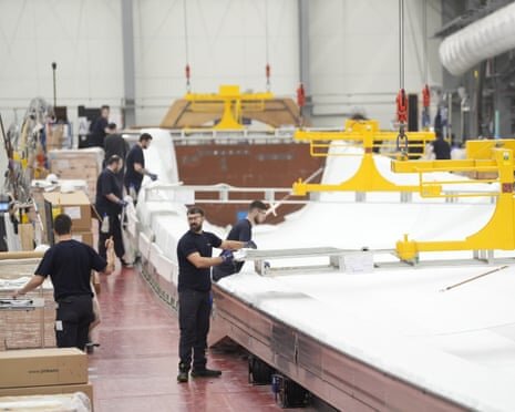 UK Government Launches Green Energy Plan to Create 400,000 Jobs